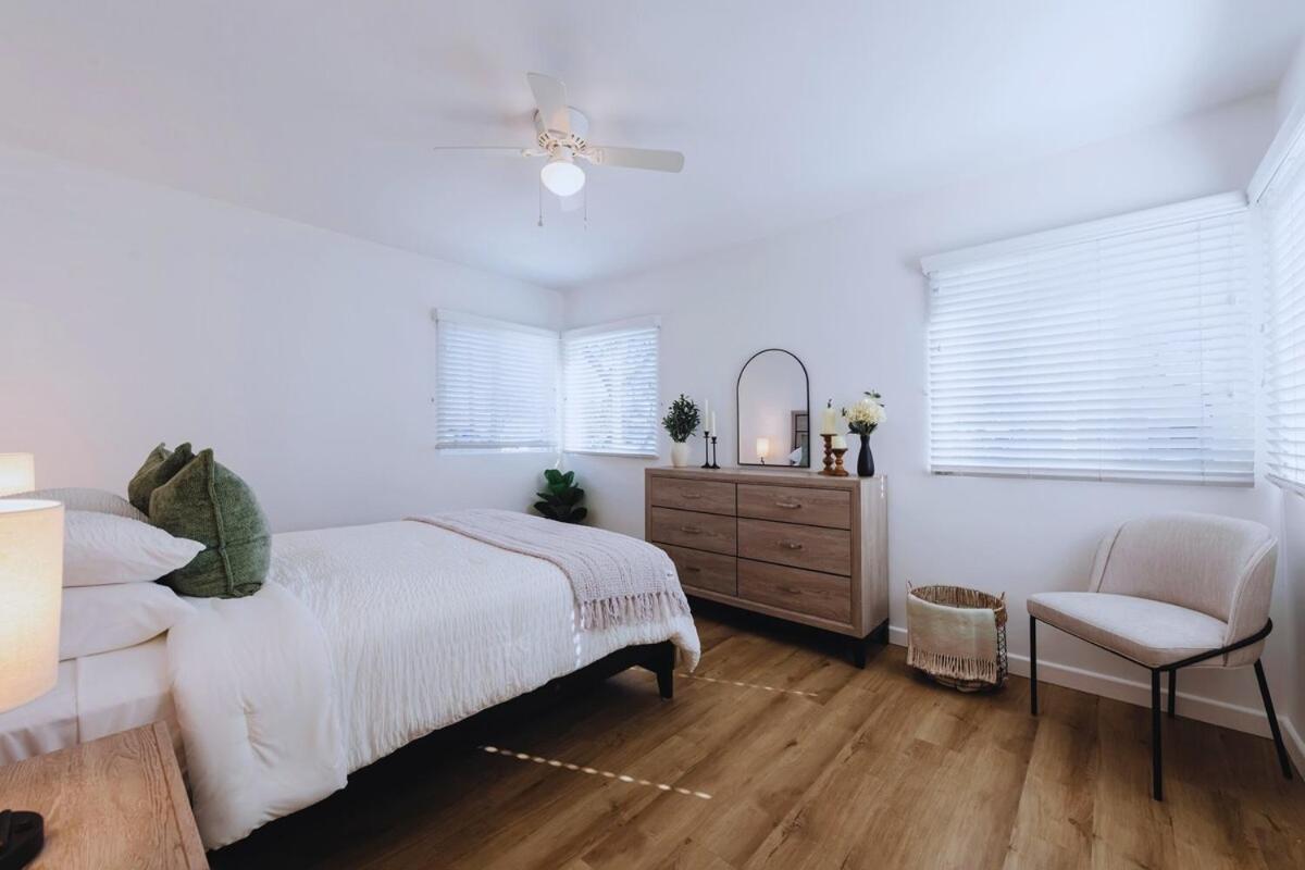 Cozy Modern 3 Bed 1 Bath Home - Pet Friendly! Лоундейл Екстериор снимка