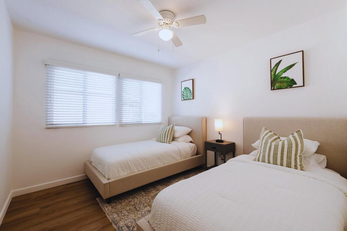 Cozy Modern 3 Bed 1 Bath Home - Pet Friendly! Лоундейл Екстериор снимка